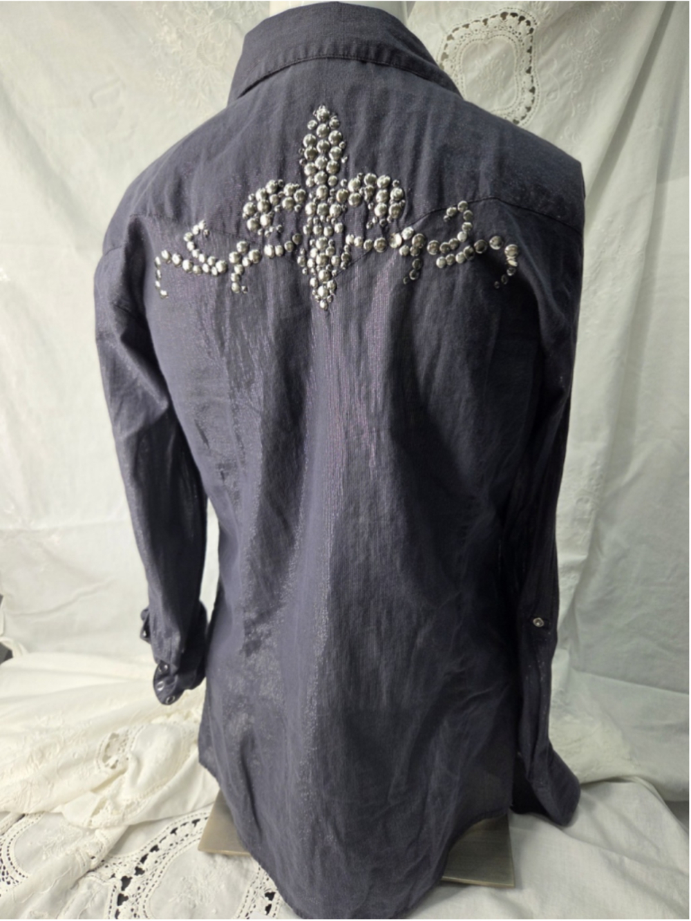 Ariat Women’s Fitted Metallic Western Shirt Silver Stud Cross M #1602